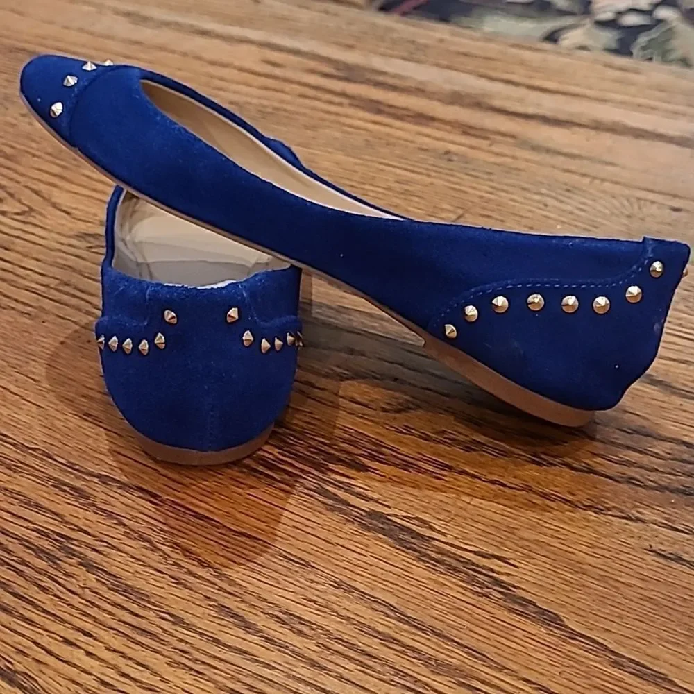 Steve Madden sz 6 ladies flats, slippers, shoes